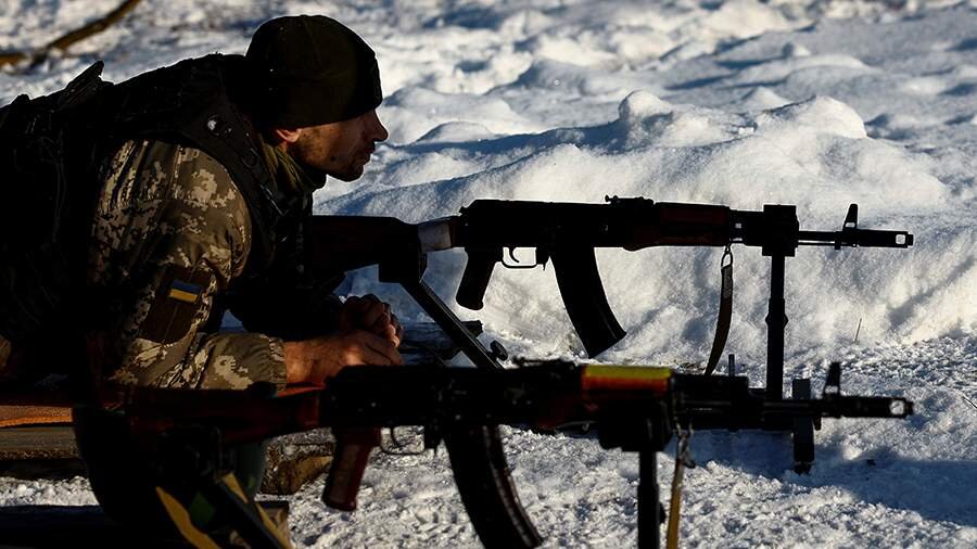 Фото: REUTERS/Valentyn Ogirenko