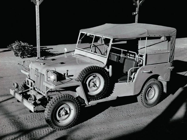 Land Cruiser BJ (1951) © vercity.ru