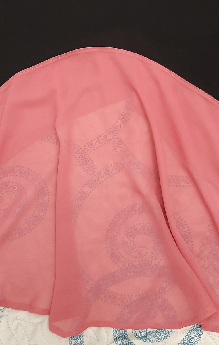 Вид пришитой вставки с лицевой стороны сзади.