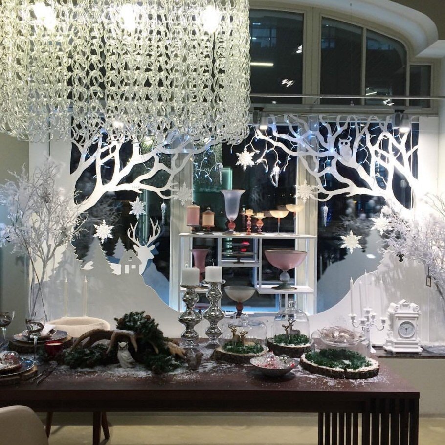 Новогодний интерьер. Новогоднее украшение подоконника. Декорации к новому году. Идеи зимнего оформления. Украсить дом к новому году.