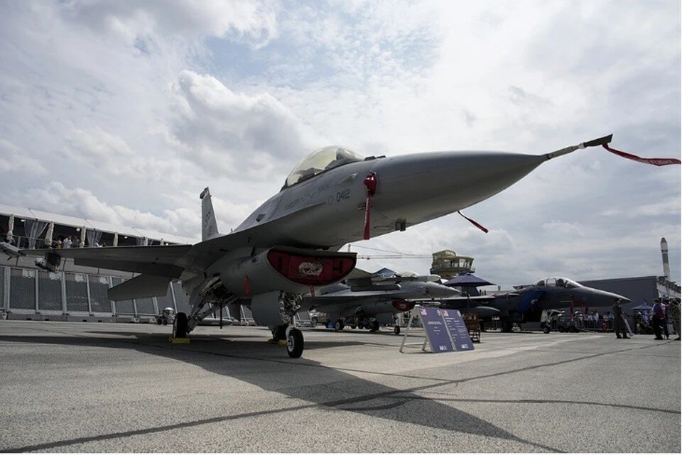    МИД РФ: вылет F-16 в зону СВО с баз НАТО приравнивается к участию в конфликте EAST NEWS
