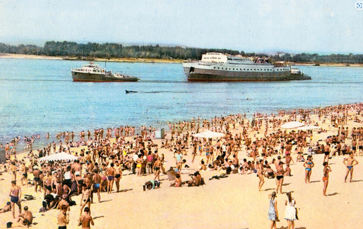 Самара 1960. Гребневские Пески Нижний Новгород. Гребневские Пески Нижний Новгород пляж. Пляж Гребневские Пески город Горький. Пляж на острове Гребневские Пески.