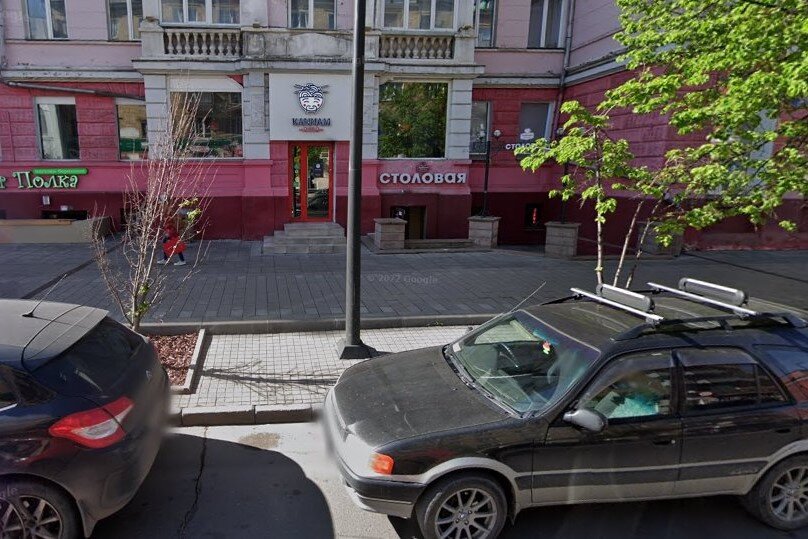 ...слияние на укладе жизни заведений не сказалось — они работали, постепенно модернизируясь под новые реалии. 28 ноября теперь уже «Сёгун» на проспекте Мира, 85 закрылся на две недели — на «глобальное обновление»
Скриншот сервиса google.maps