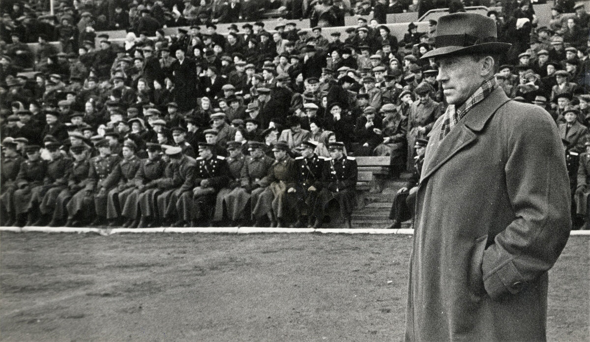 Фото с яндекс.картинки (тренер Б.Аркадьев)