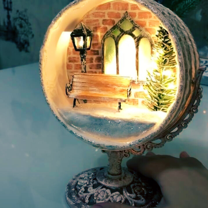    Зимний дворик   
Источник: Скриншот из видео