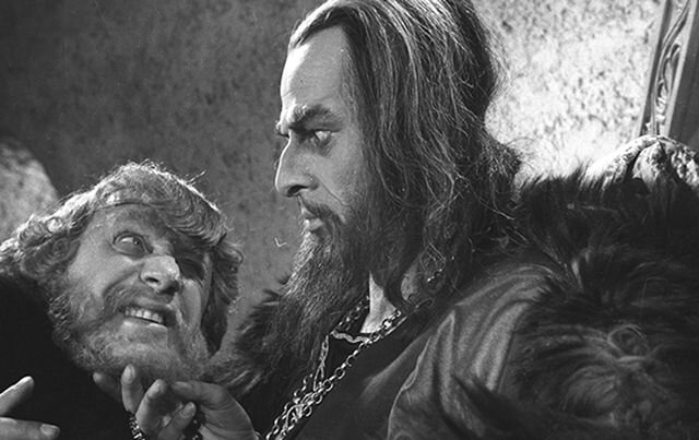 Михаил Жаров и Николай Черкасов в фильме "Иван Грозный", 1945