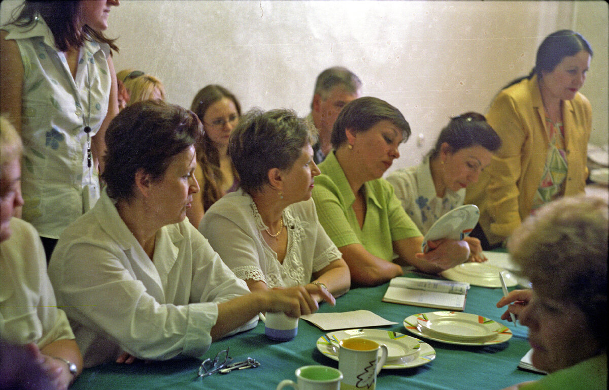 На художественном совете. Листайте.