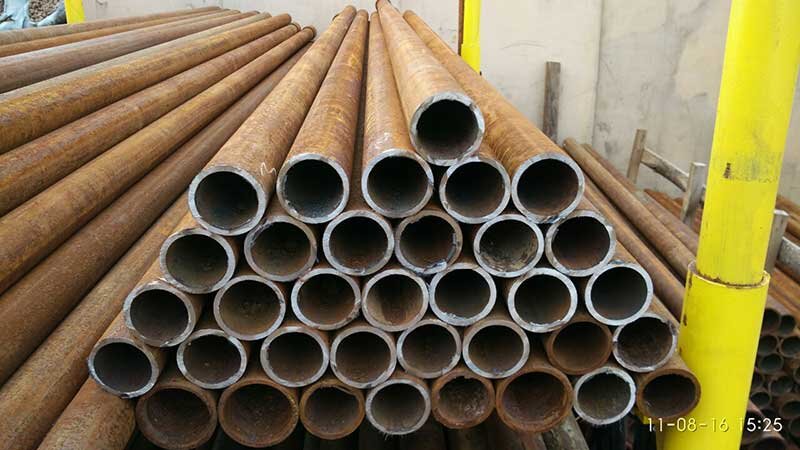 Столбы НКТ для забора