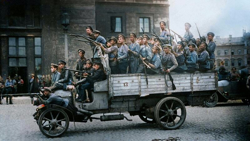 Дата съемки: июль 1917. Источник: Государственный музей политической истории России. Петроград.