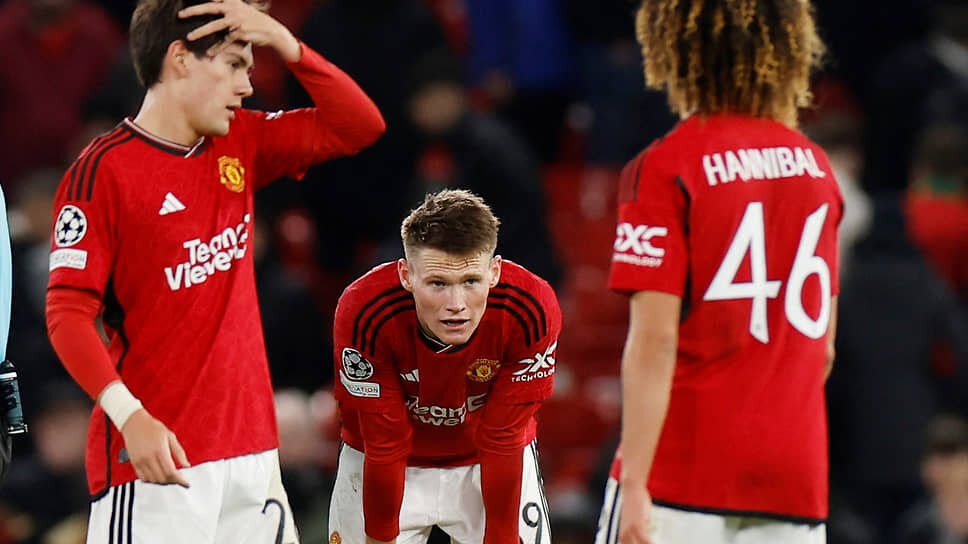 Фото: Reuters/Jason Cairnduff / Jason Cairnduff / Reuters📷На групповом этапе Лиги чемпионов «Манчестер Юнайтед» из шести матчей проиграл четыре, пропустив в общей сложности 15 мячей, и занял последнее, четвертое место в своем квартете