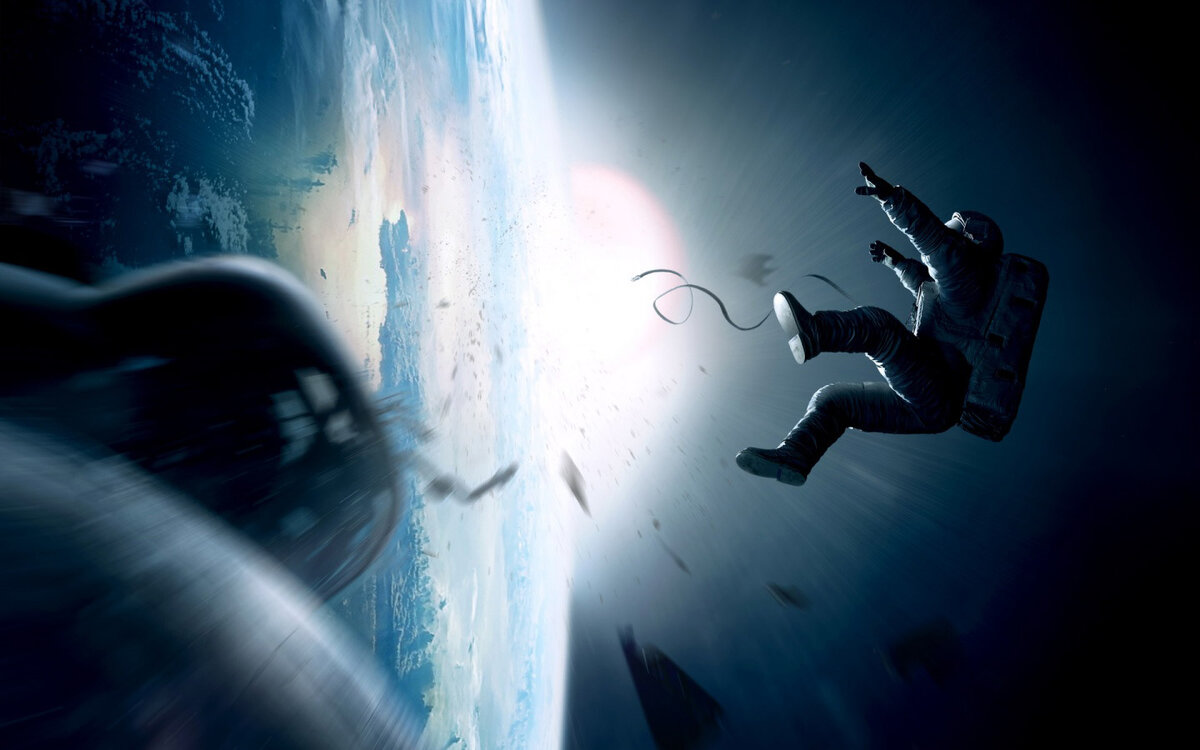 кадр из фильма "Гравитация" (Gravity) / источник imdb.com 
