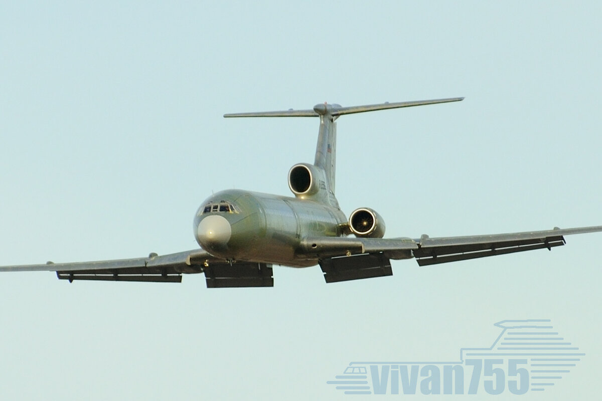 Полностью выпущенная механизация крыла Ту-154