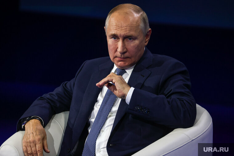   Путин подробно изучает обращения граждан