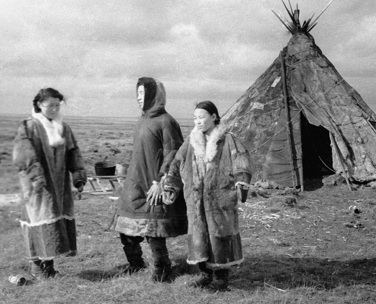 Наталья тэвлин ханты. Народы урала и сибири. Народность остяки сибирская. Ханты (остяки). Народы урала и сибири.