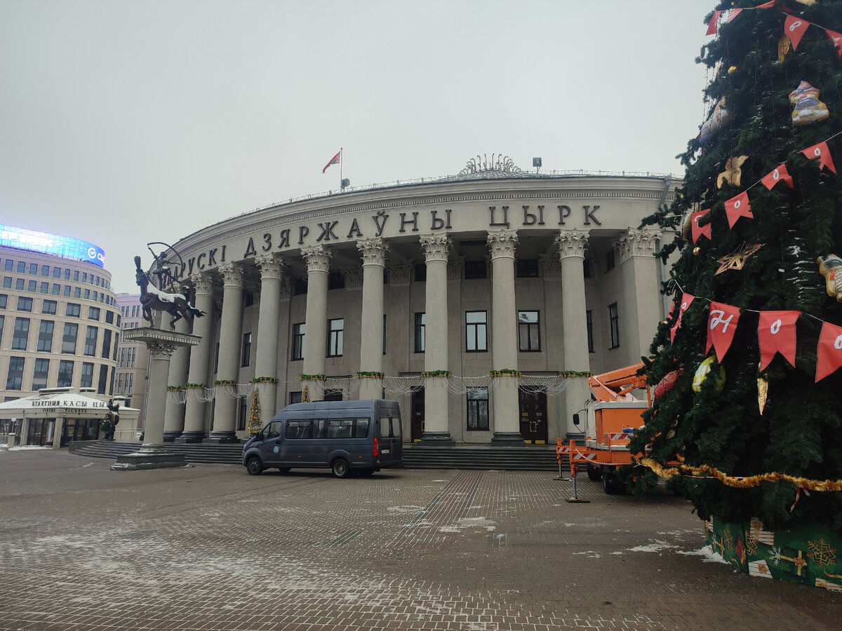 Цырк, да и только- нынешние переезды!