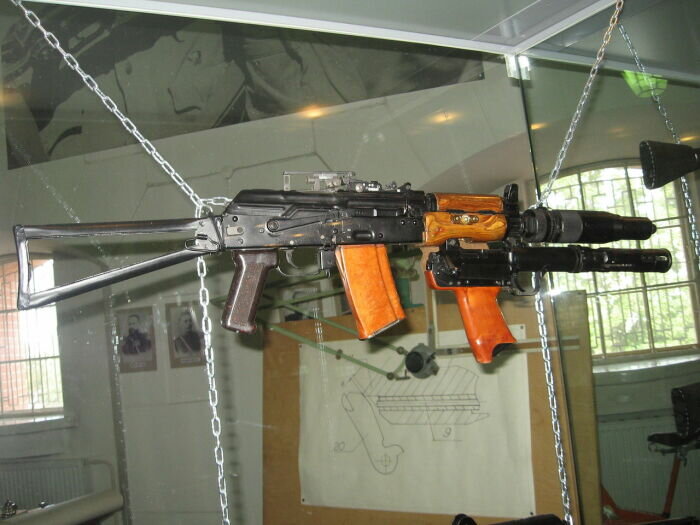 В 1970-е годы было создано много интересного оружия и снаряжения. |Фото: allzip.org.