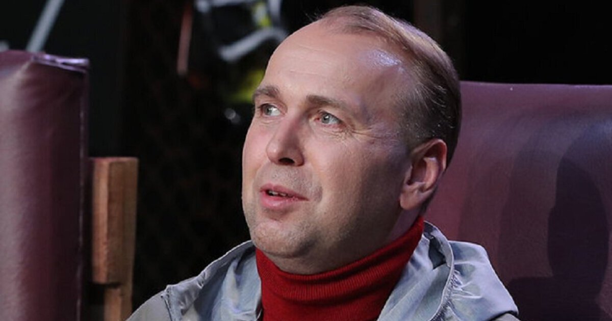 Казанский спортивный комментатор. Денис Казанский. Денис Казанский комментатор. Денис Казанский с семьей. Денис Казанский в молодости.