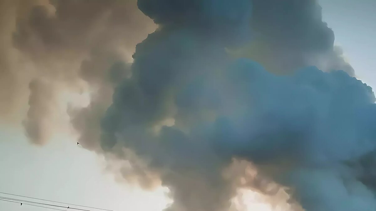     В ночь на четверг, 14 декабря, Украина атаковала российскую столицу с помощью беспилотников. По сообщению московского градоначальника Сергея Собянина, обе попытки были успешно предотвращены. Всего над Подмосковьем и Калужской областью сбили девять БПЛА.