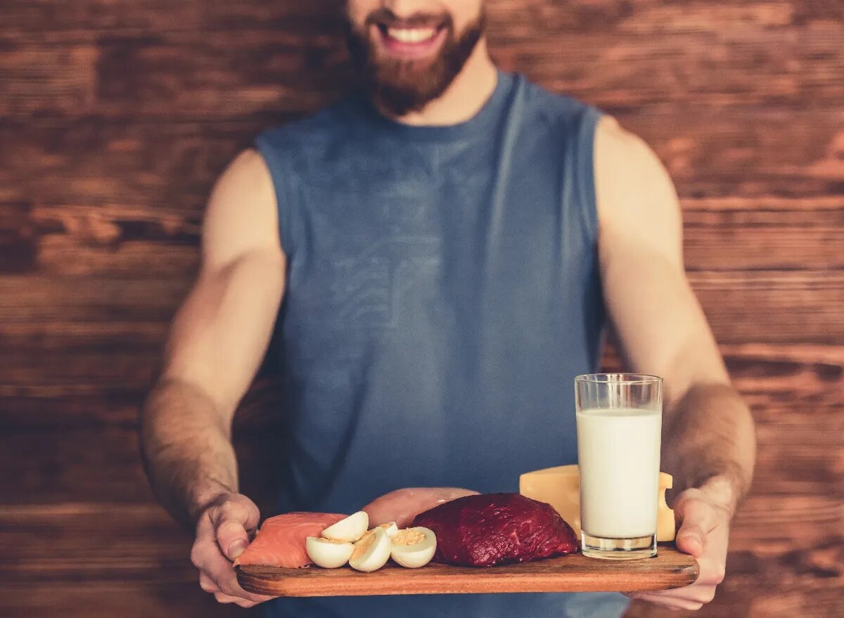 Strong food. Еда здоровых мужиков. Фото здоровье мужчины. Man with food. Food for men.