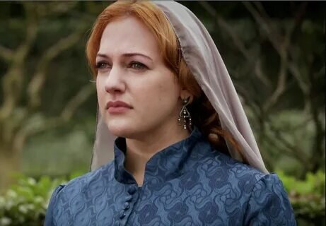 Хюррем переживает за дочь 