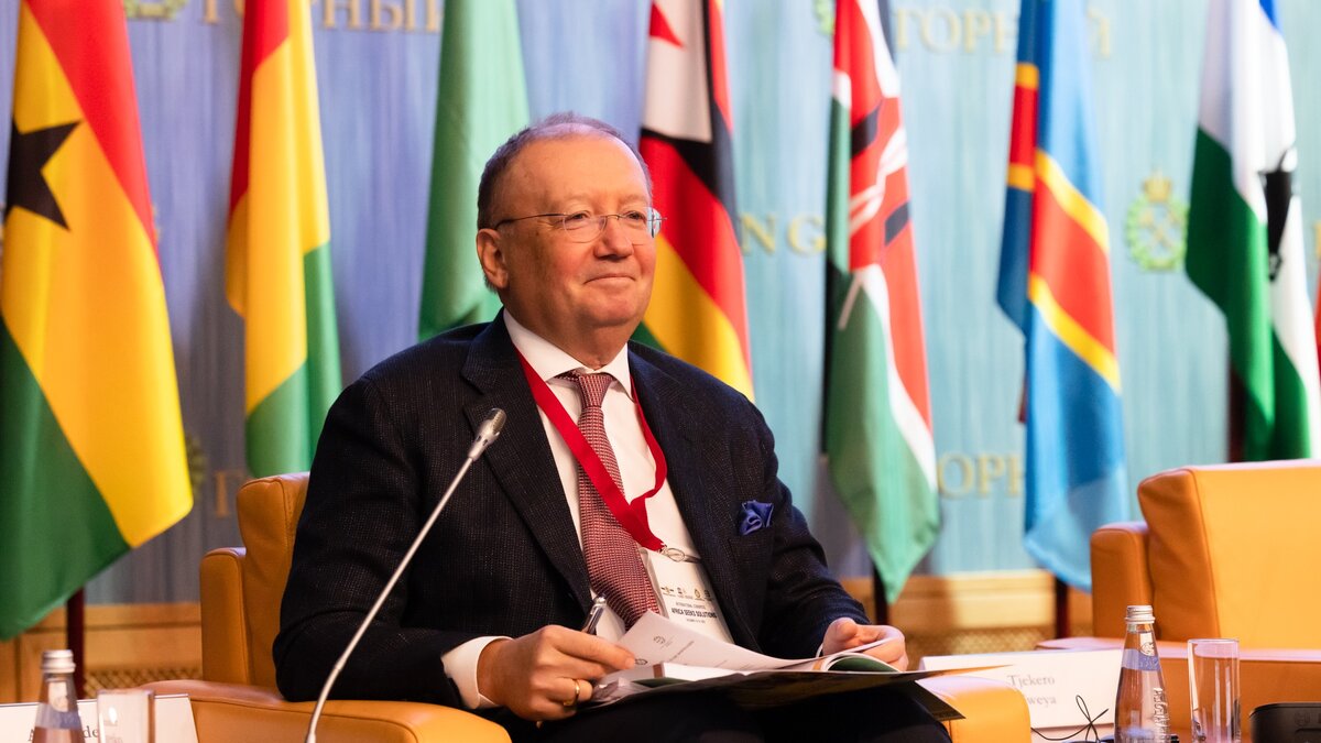 © Форпост Северо-Запад / ректор Дипломатической академии МИД России Александр Яковенко