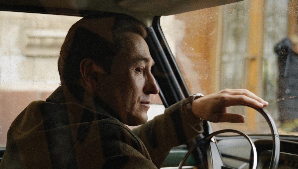 Смерть манекенщицы сериал 2021. Сергей Безруков сериалы 2022. Сергей Безруков новый сериал 2022. Последнее дело майора Бессонова.