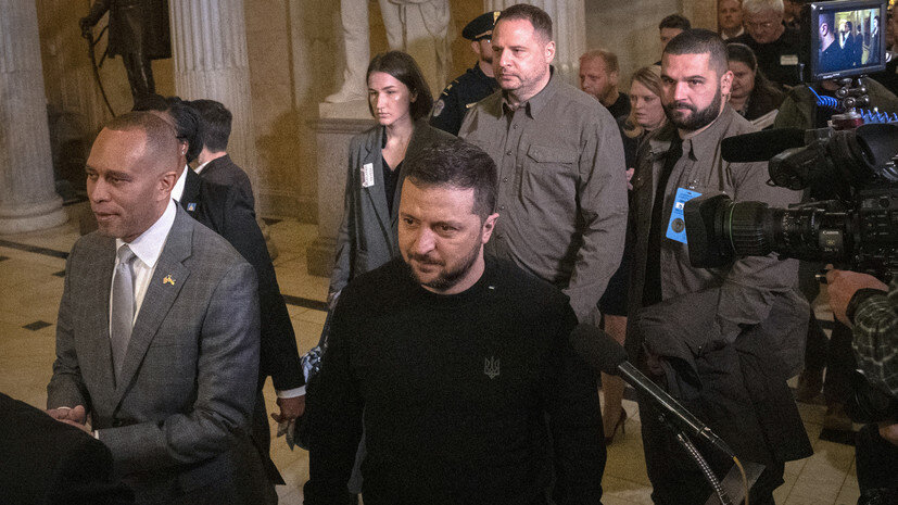   AP Mark Schiefelbein