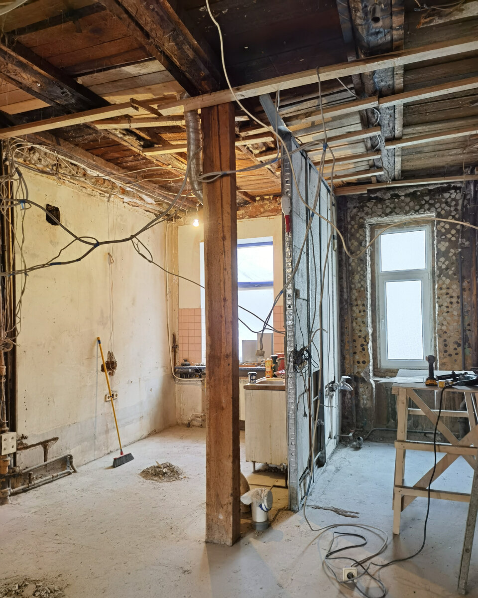 Демонтаж старых покрытий