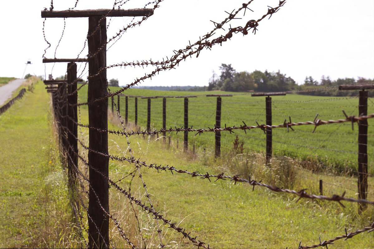 Лезгино-лезгинская граница (российско-азербайджанская) граница