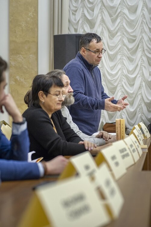 Момент презентации. И. Кусова, А. Никитин, выступает Павел Трибунский. Фото: Андрей Павлушин