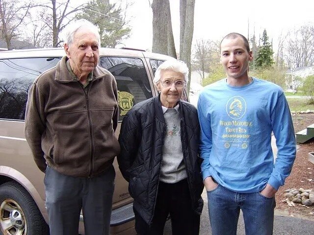 Джейкоб и его бабушка и дедушка