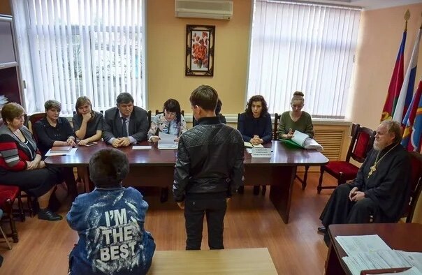 Вызвали с родителями