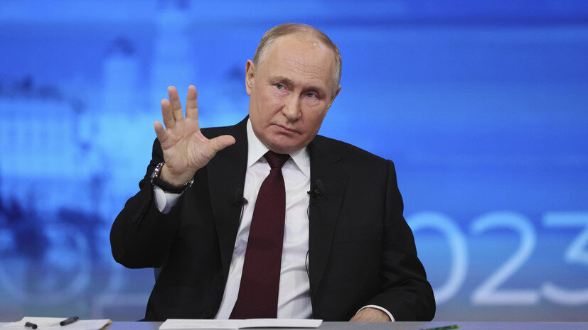   AP Mikhail Klimentyev, Sputnik