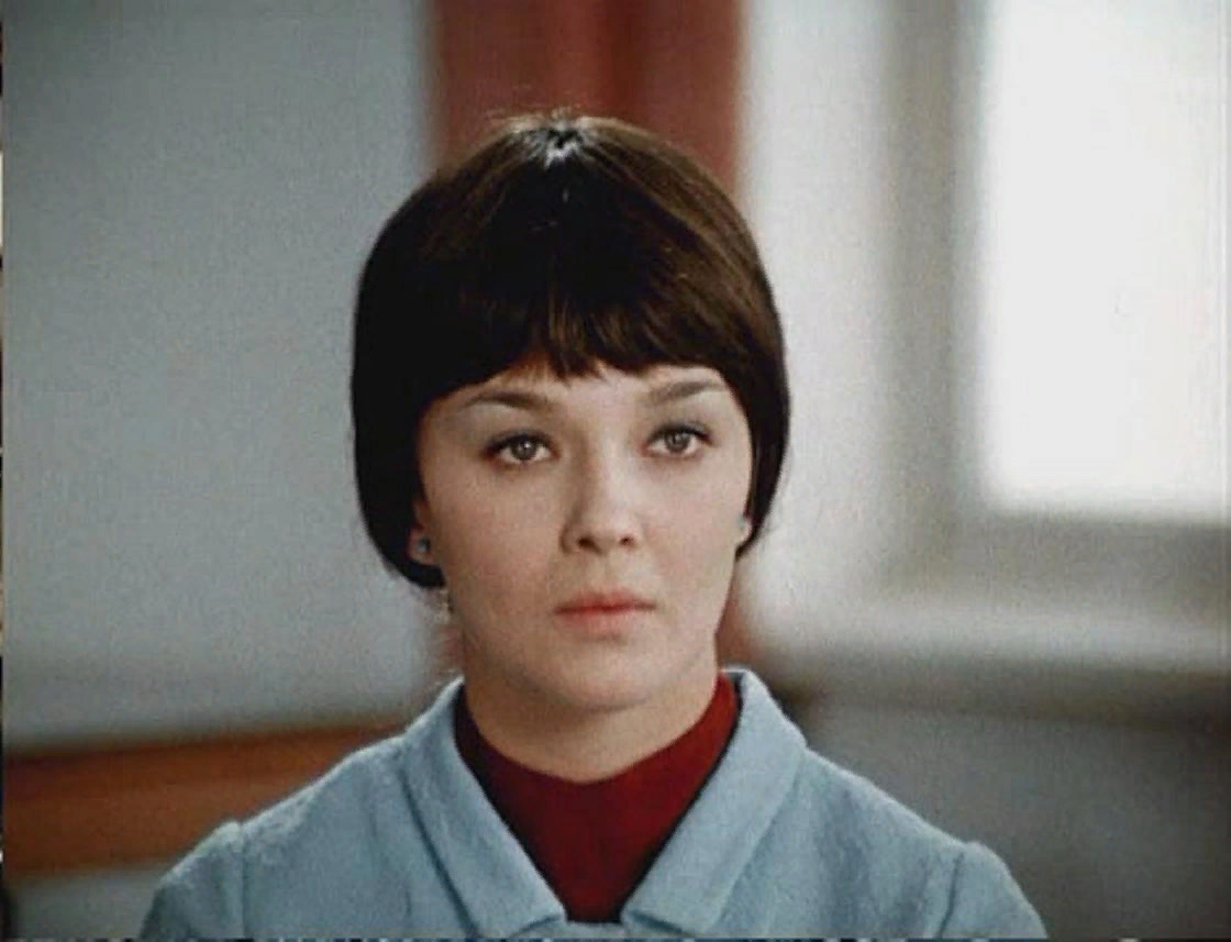 Наталья Гвоздикова в комедии "Большая перемена" (фото взято из Яндекс картинки) 