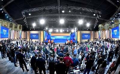 ПРЕЗИДЕНТ РОССИИ ВЛАДИМИР ПУТИН НА ПРЯМОЙ ЛИНИИ АНОНСИРОВАЛ ВИЗИТ В ТУРЦИЮ. ФОТО: KREMLIN POOL/GLOBAL LOOK PRESS