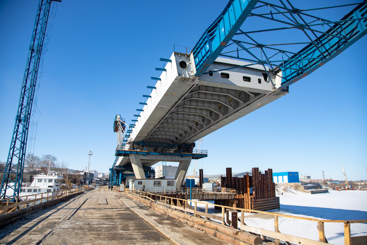 Автомобильный мост прибужаны. Мост через реку зея в благовещенске. Мост через реку зея. Новый зейский мост благовещенск. Благовещенский мост.