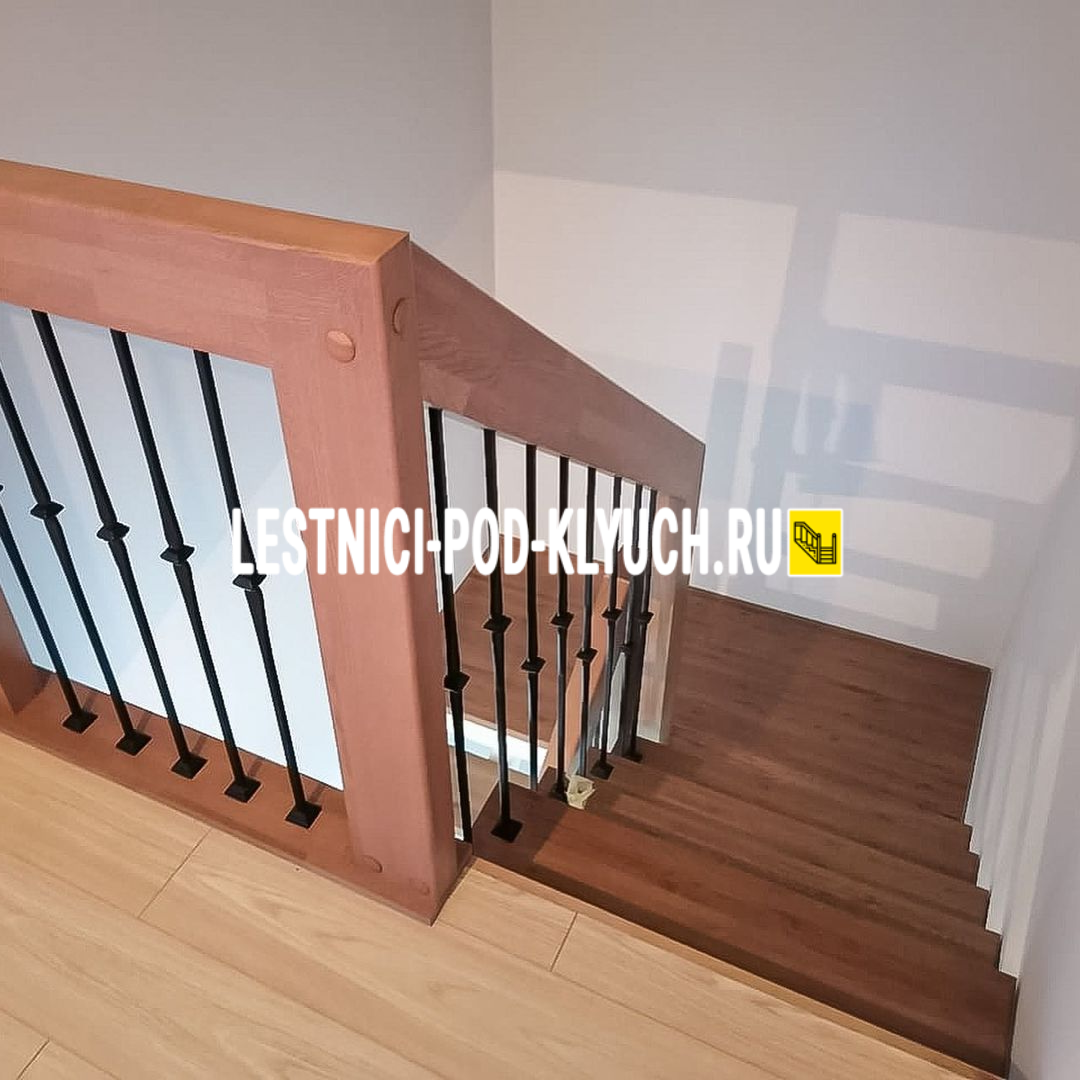 Принимаем звонки: пн-вс с 8:00 до 21:00 (+7 499 490-72-90). Электронная почта: info@lestnici-pod-klyuch.ru