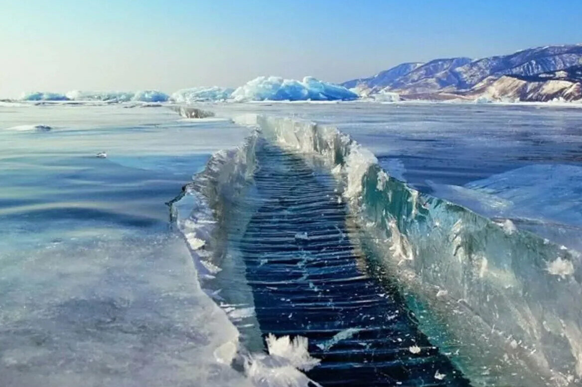 байкал вскрывается поздно. весна на байкале фото. байкал в январе. байкал вскрывается поздно. иркутск байкал лед.