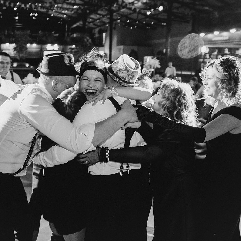 Сотрудники компании рады сотрудничеству с нами.