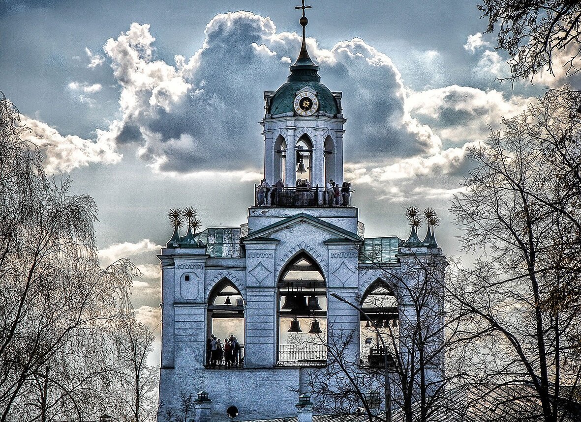 колокольня церкви никиты мученика ярославль. колокольня ярославль. звонница спасо-преображенского монастыря ярославль. звонница спасо-преображенского монастыря ярославль. монастырская звонница ярославль.