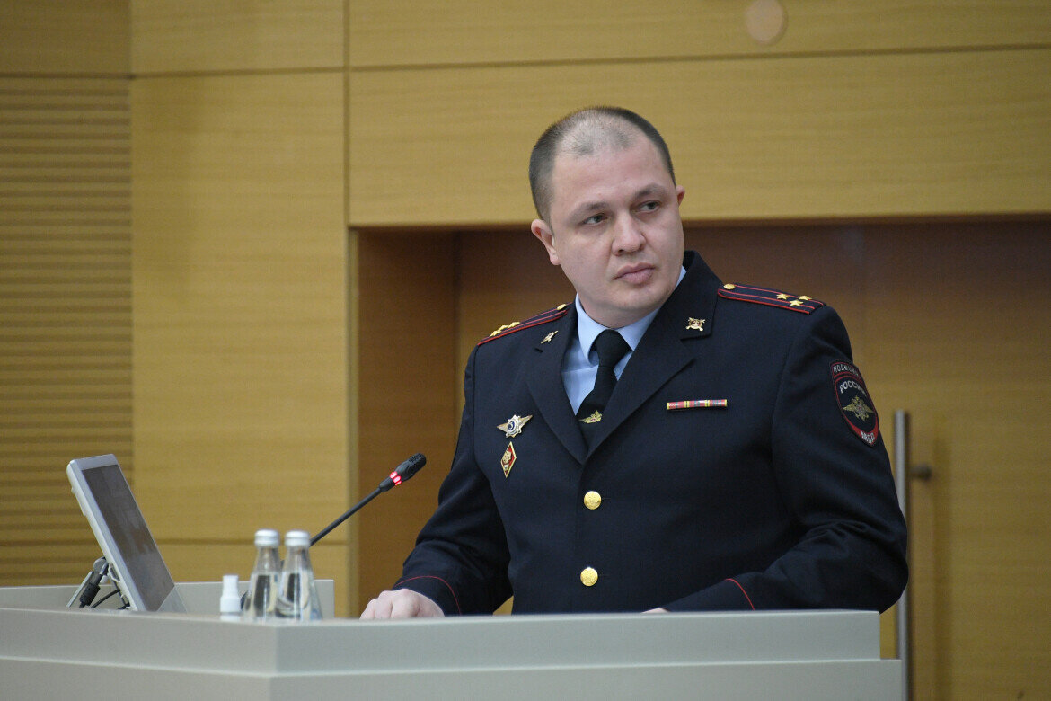 ​Рустем Гарипов: «Практически половина от общего числа погибших приходится на столкновения, основной причиной которых является выезд на полосу встречного движения». Фото: prav.tatarstan.ru