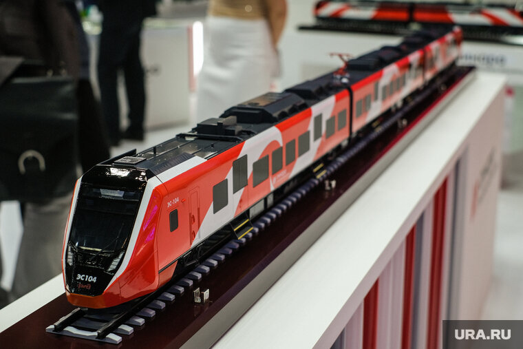    Скорость составов в перспективе может составлять от 160 до 200 км/ч