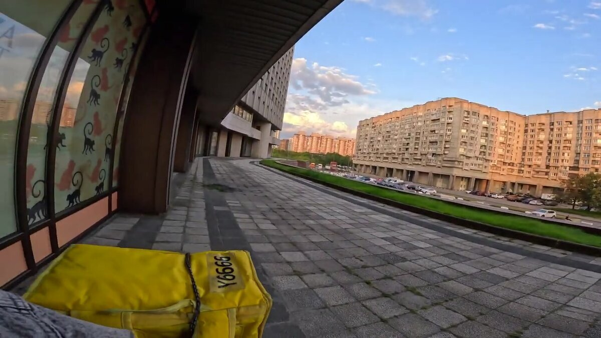 Работа курьером Яндекс Еды в Санкт-Петербурге