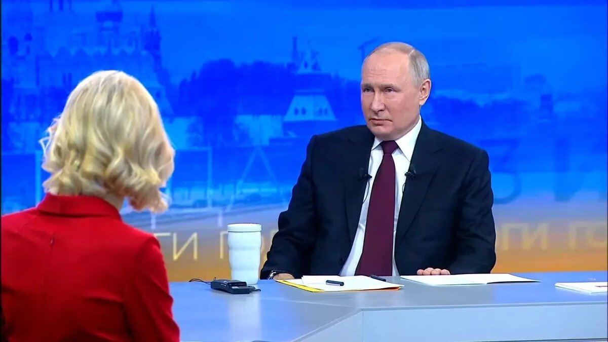     Следователи проверят, почему в хуторе Серебрянском Волгоградской области нет дорожного сообщения с другими населенными пунктами, после жалобы местного жителя Владимиру Путину во время прямой линии с президентом. Об этом сообщает региональное СУ СКР в своем Telegram-канале.