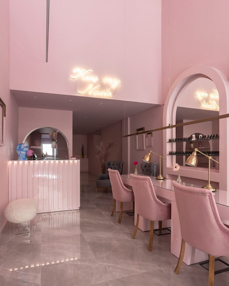 Салон красоты Malina по дизайну Ольги Гусаровой.