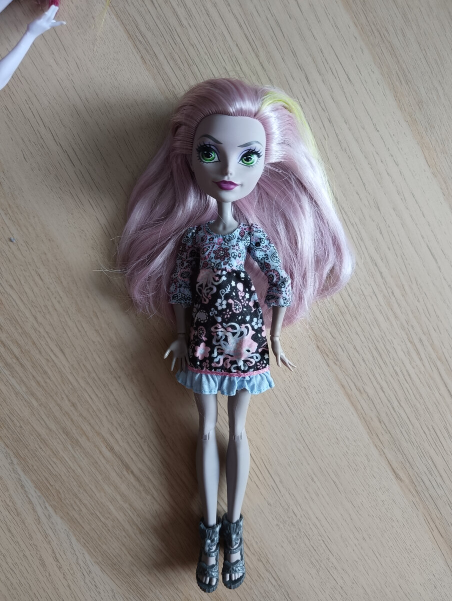 Делаем выкройки на Monster High муляжным методом