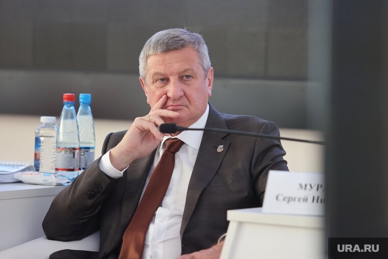    Сенатор Муратов считает, что роботизация производства перспективнее, чем привлечение трудовых мигрантов