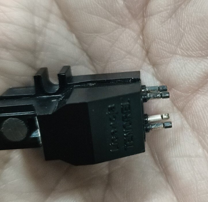 Электропроигрыватель ''Вега-206 стерео''. Не работает один канал ...