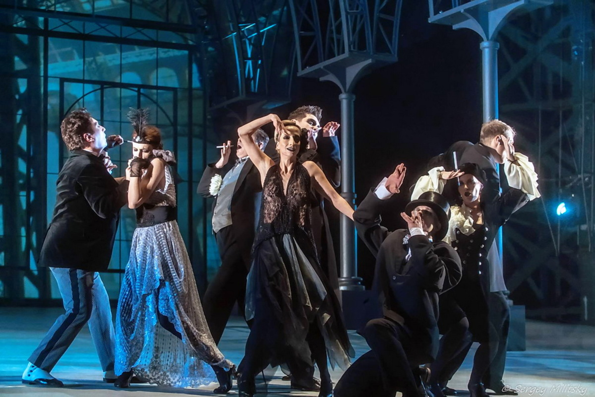 Мхт чехова маскарад с закрытыми глазами отзывы. Мхт чехова маскарад с закрытыми глазами отзывы. Хх век бал спектакль мхт. Софья евстигнеева актриса. Мхт чехова маскарад с закрытыми глазами отзывы.