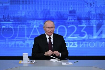    14 декабря 2023. Президент РФ Владимир Путин проводит совместную "прямую линию" с гражданами и большую пресс-конференцию с журналистами в Гостином дворе. ©Станислав Красильников РИА Новости